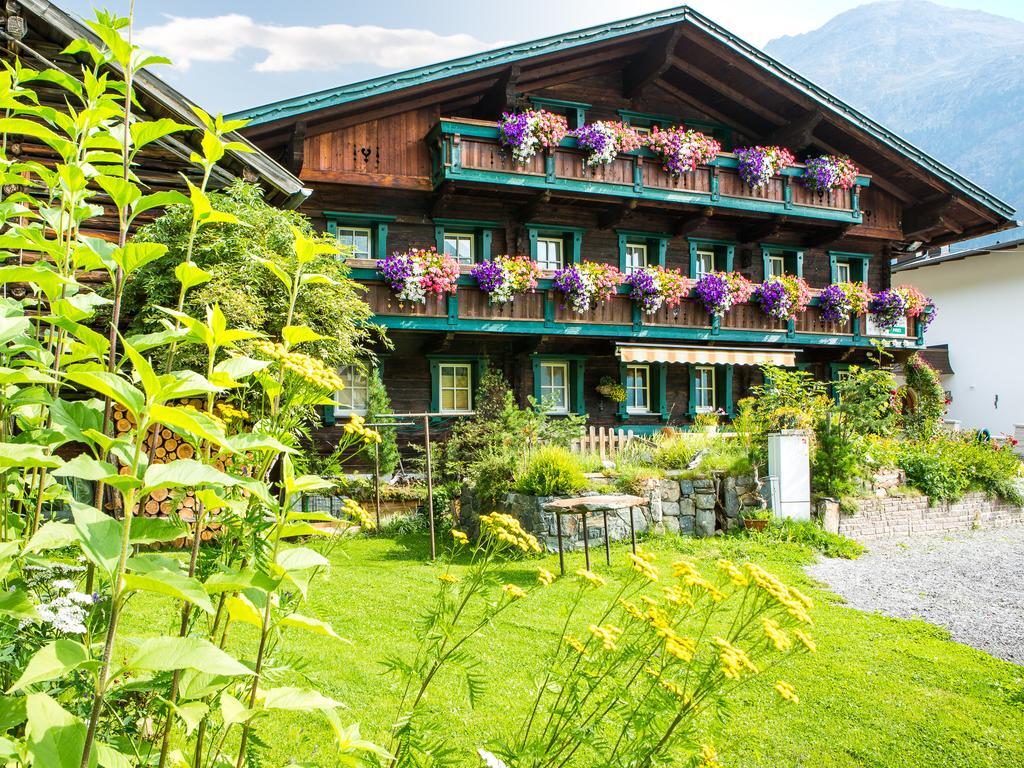 Altes Holzhaus Apartamento Sölden Exterior foto