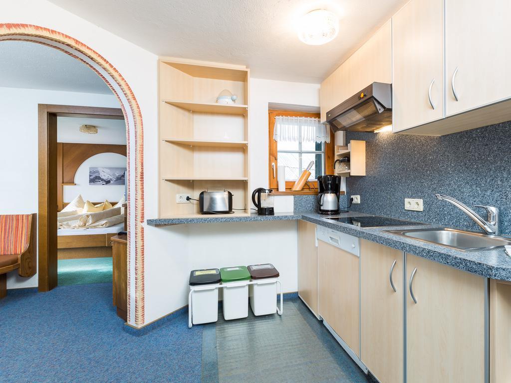 Altes Holzhaus Apartamento Sölden Exterior foto