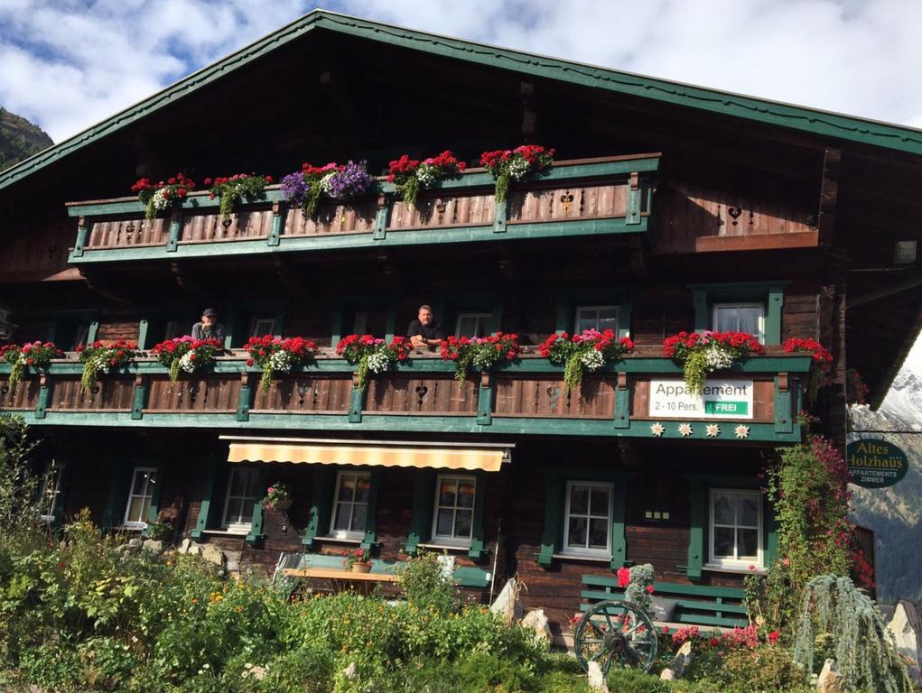 Altes Holzhaus Apartamento Sölden Exterior foto